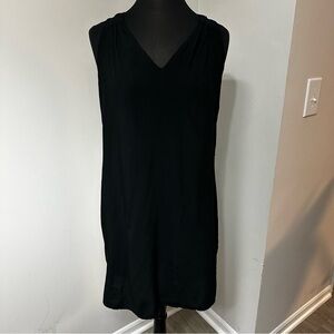 Old Navy Sleeveless Black Dress in Size Medium